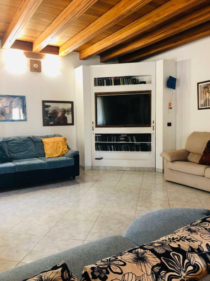 Villamoreno Merlara Εξωτερικό φωτογραφία